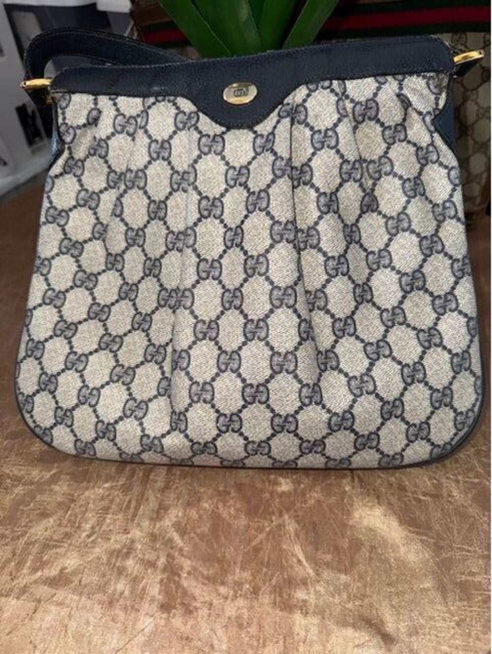 Gucci Borsa Vintage Classic Crossbody. (Blue)